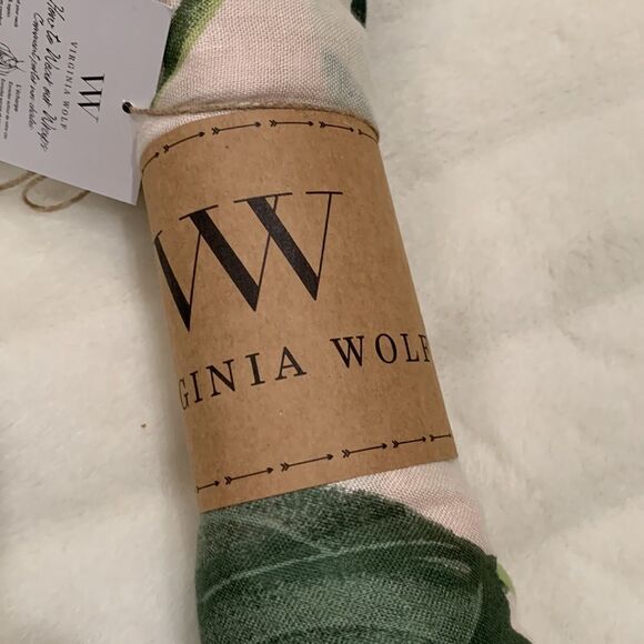 Virginia Wolf Wrap NWT - Picture 3 of 4